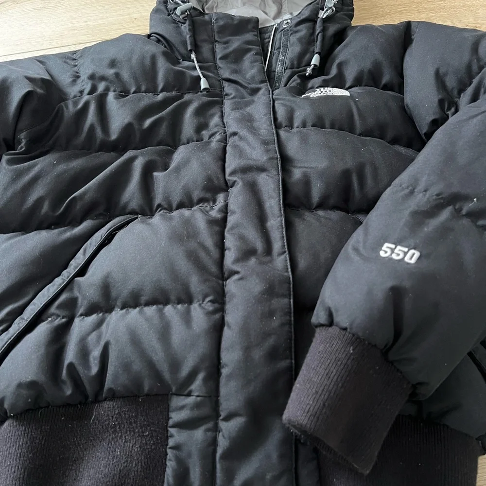 The North Face Gotham 550 Down Bomber Jacket - Black - Size S - Picture 3 of 7